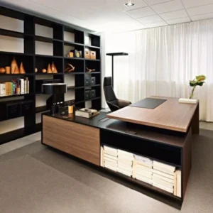 Executive Table Est - 10